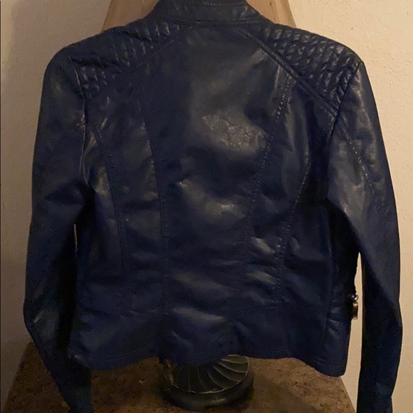 Jacket - Picture 2 of 3